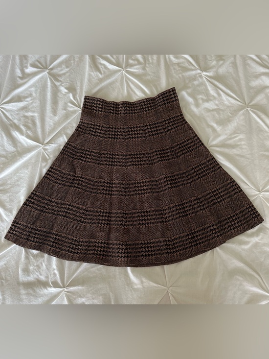Max Studio Dresses & Skirts - Max Studio brown houndstooth skirt